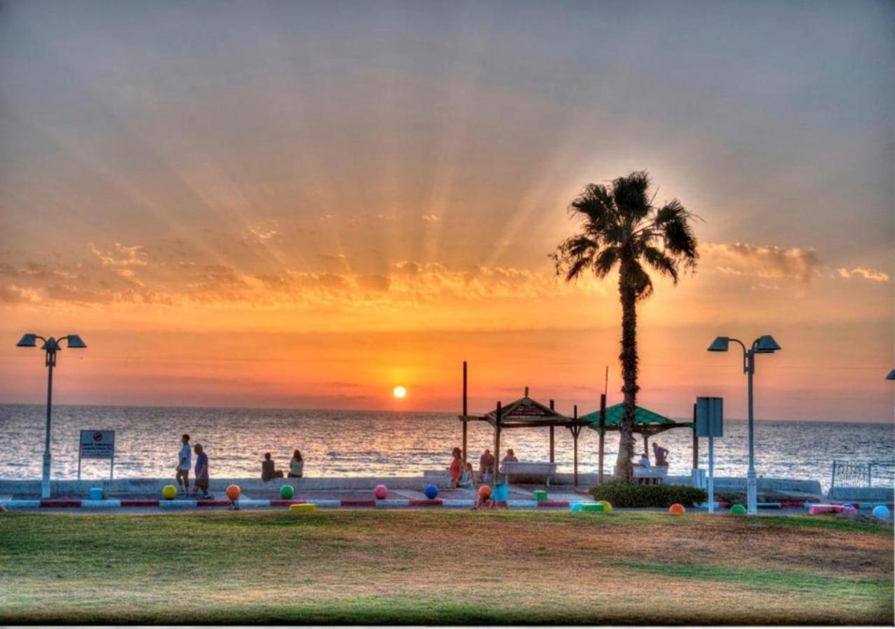 Balfour Sea View City Center Nahariya Exterior photo