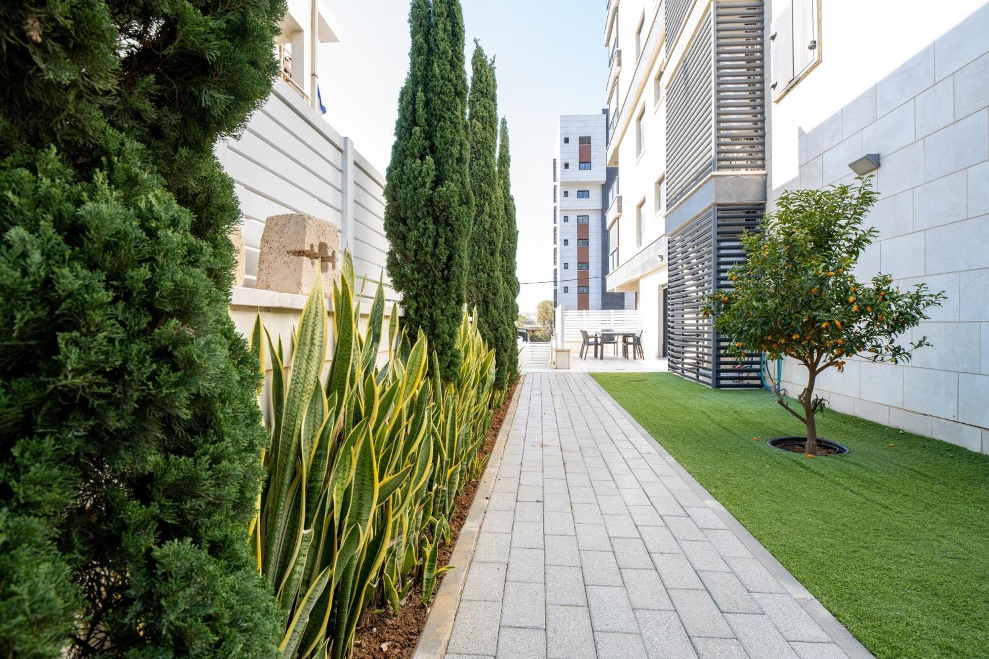 Balfour Sea View City Center Nahariya Exterior photo