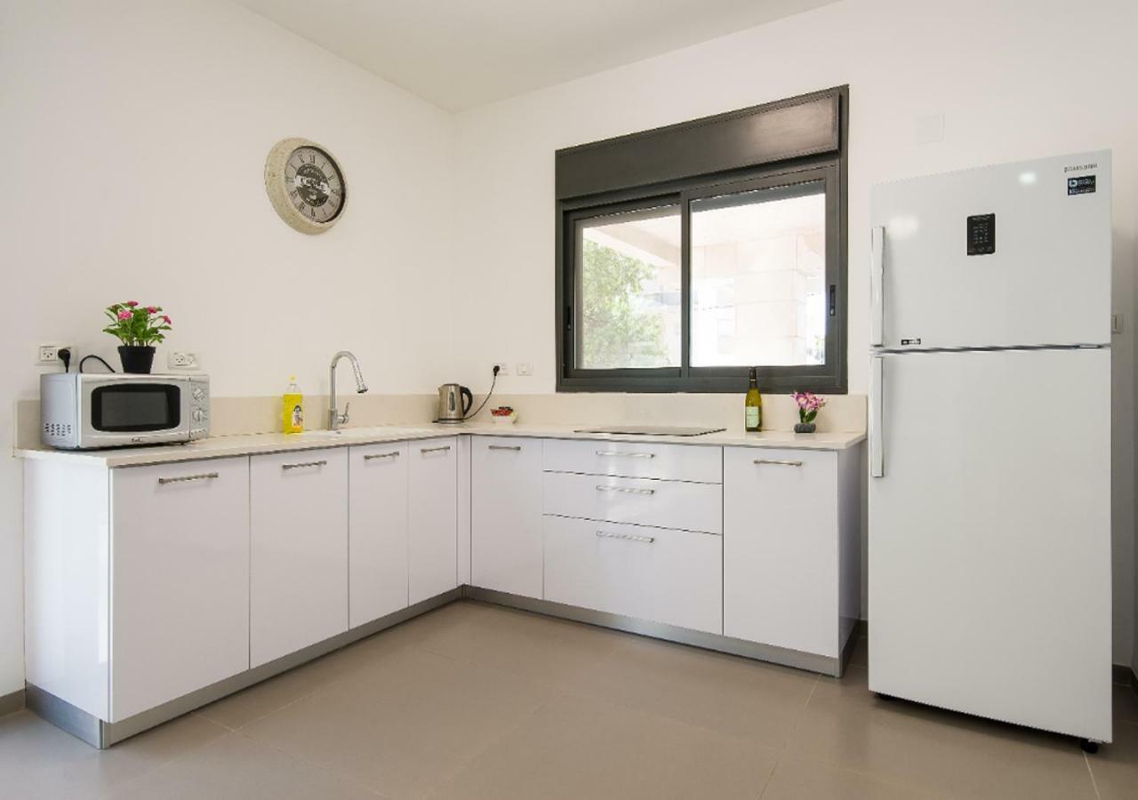 Balfour Sea View City Center Nahariya Exterior photo