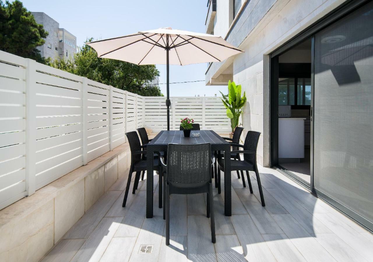 Balfour Sea View City Center Nahariya Exterior photo